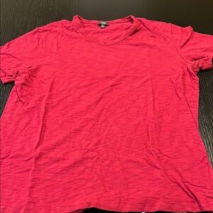 Vince Dark Red V-neck T-Shirt size Large